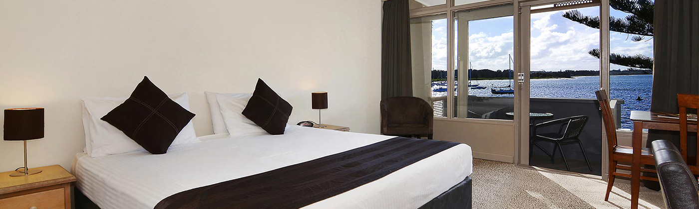 Waters Edge Hotel Accommodation